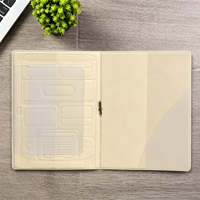 London Bus PVC Passport Holder - Travel Accessories London avis et prix